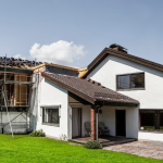 Surélévation de maison : tout savoir sur la hauteur maximale autorisée