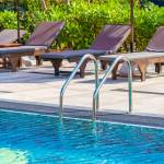 Comment aménager les abords d'une piscine ?