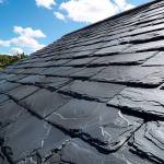 Comment nettoyer et entretenir une toiture en ardoise