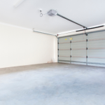 Garage attenant ou indépendant : lequel choisir ?