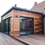Extension bois aux parois vitrées 