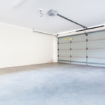 Garage attenant ou indépendant : lequel choisir ?