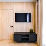 Une porte parfaitement intégrée dans le décor reste discrète mais elle change tout !