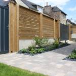 Allée d'une entrée de maison en pavés