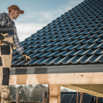 Quand faut-il rénover sa toiture ? Les signes qui ne trompent pas