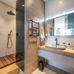 Agrandir visuellement sa petite salle de bain La Maison Des Travaux Alès
