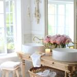 Ambiance générale d'une salle de bains campagne chic