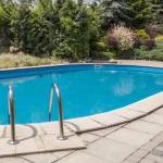 Plage de piscine carrelage