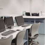 Comment intégrer de nombreux postes informatiques sans surcharger l’installation ? - Saint-Lô 50000