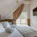 Une chambre aménagée à La Queue lez Yvelines