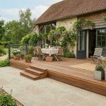 Une terrasse sur plots sur une ancienne dalle